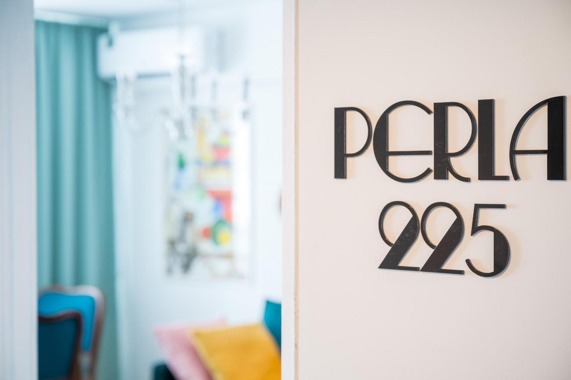 1Bdr Apartment Perla 225 Бухарест Экстерьер фото